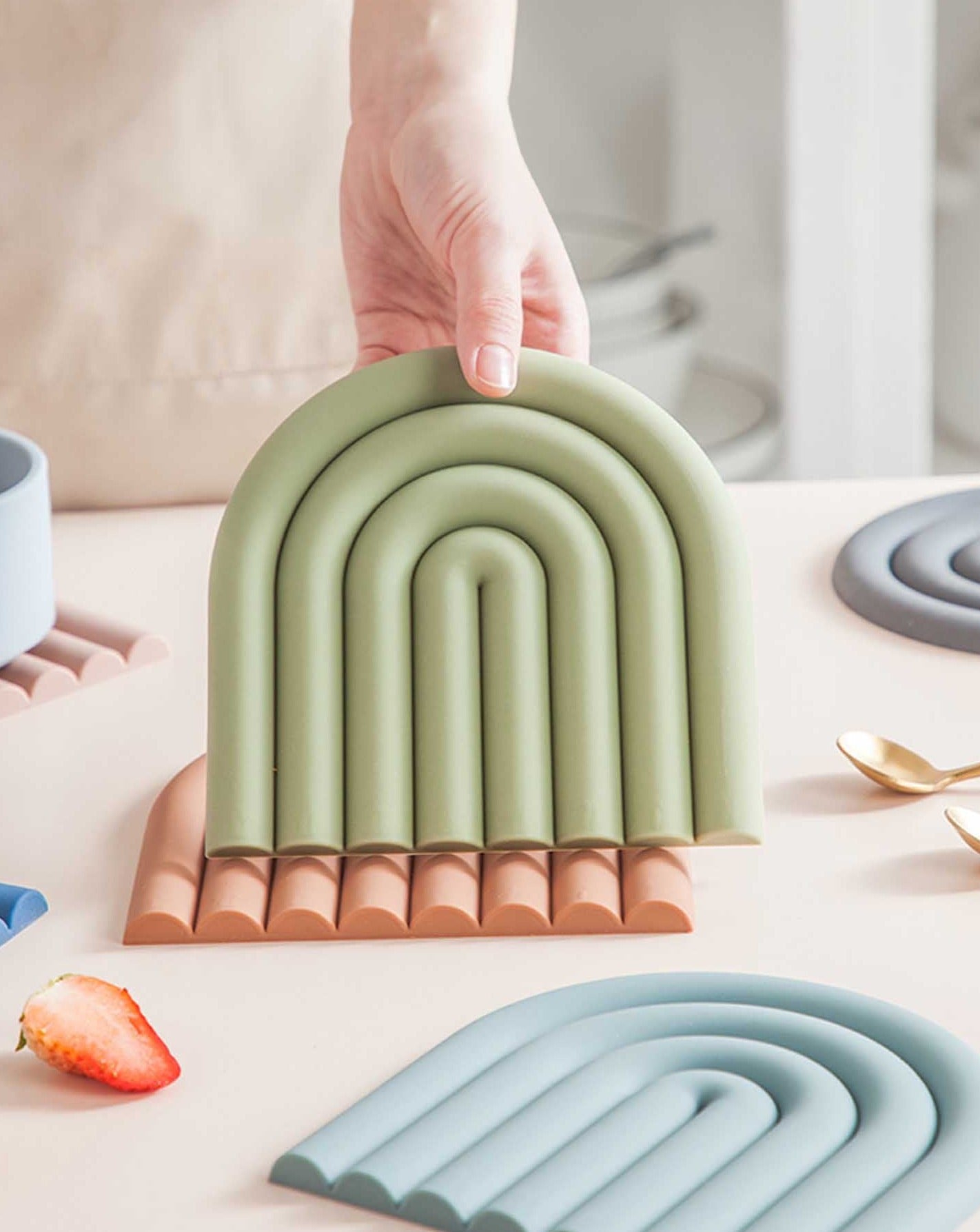 Bow Silicone Trivet