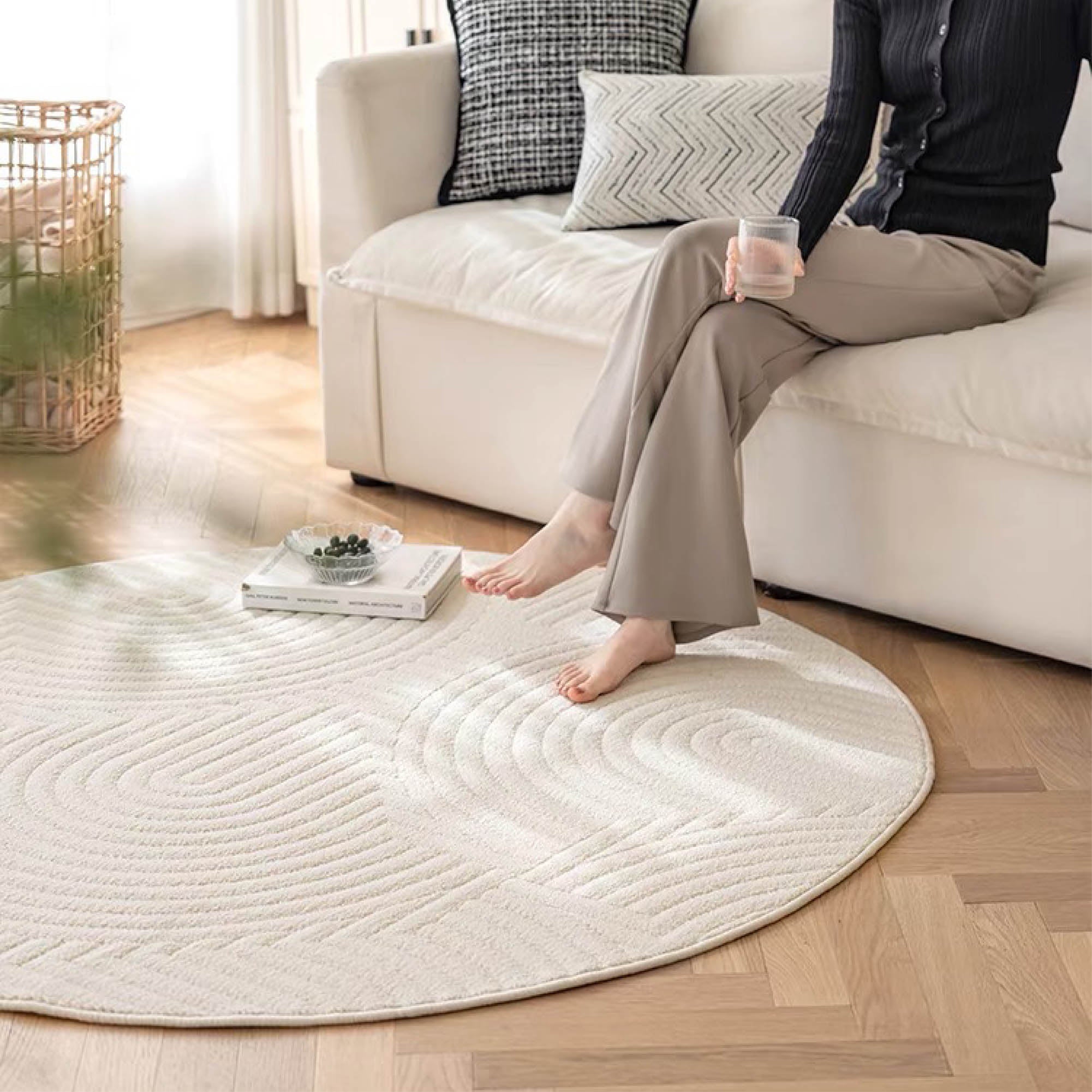 CLOU Ivory Round Textured Rug