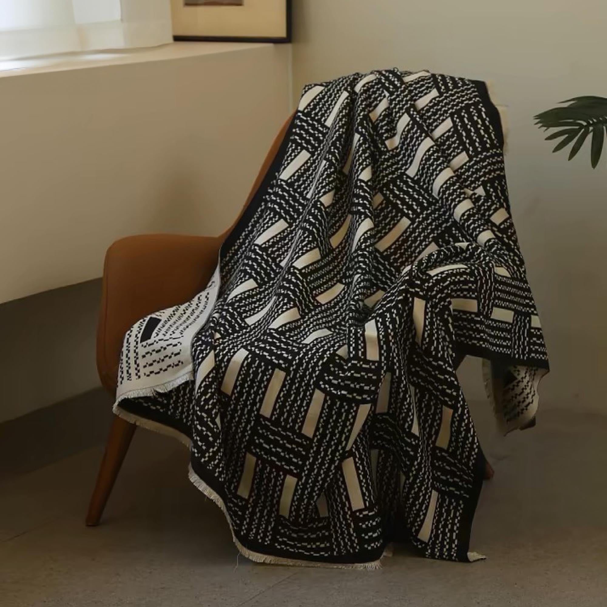 Black and White Rectangular Grid Print Throw