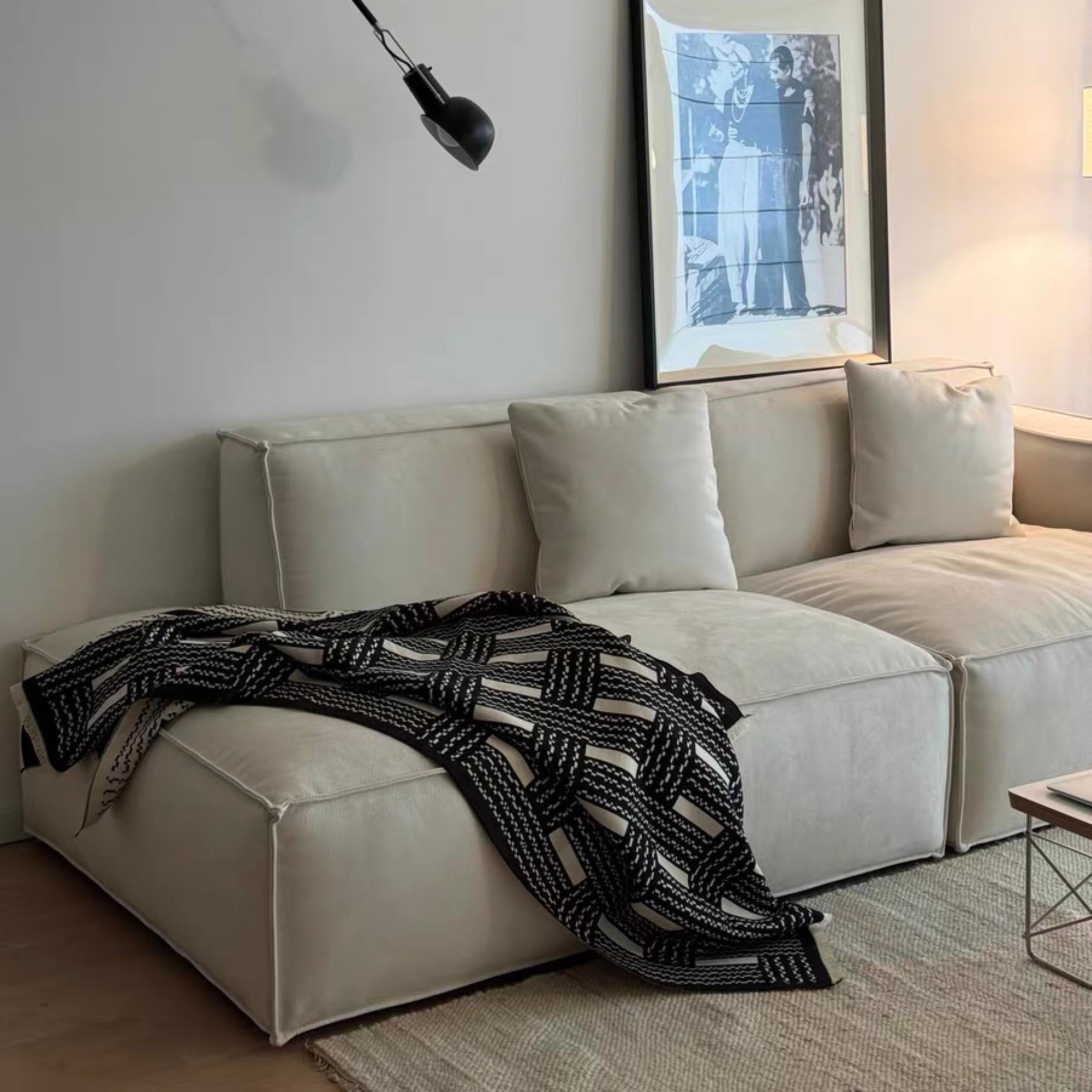 Black and White Rectangular Grid Print Throw