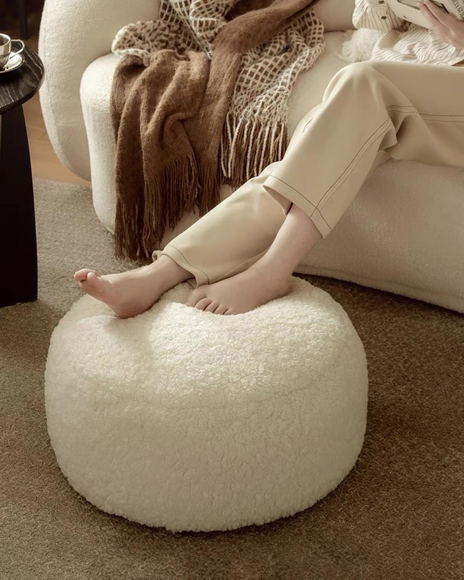 Round Teddy Pouf