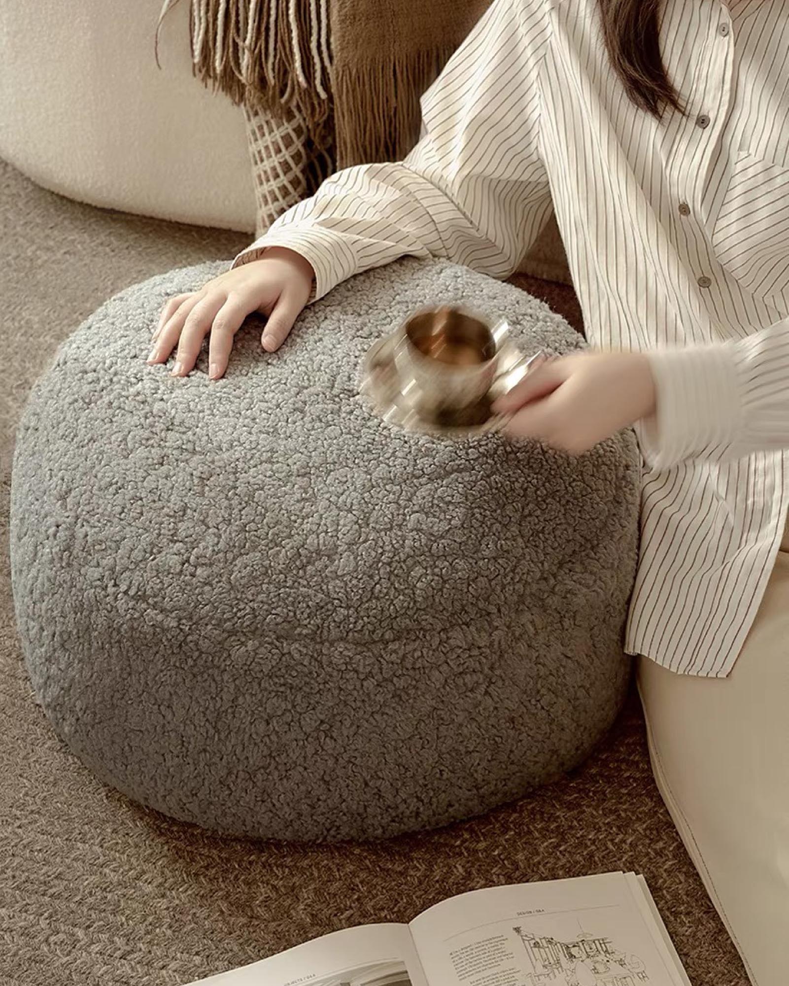 Round Teddy Pouf