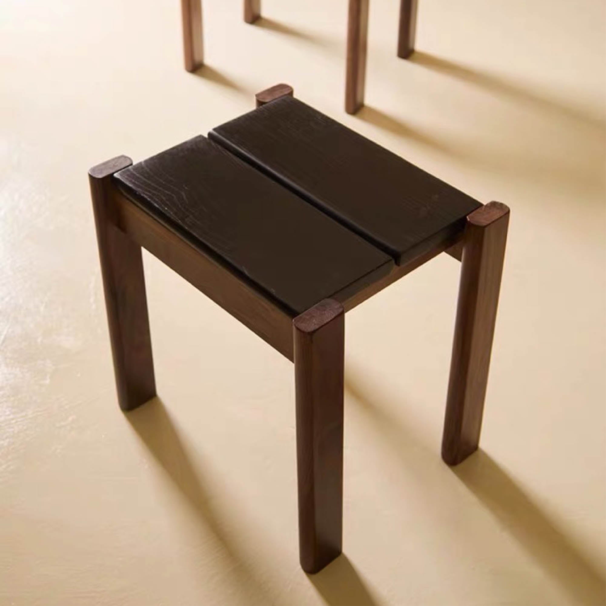 SINU Stackable Stool